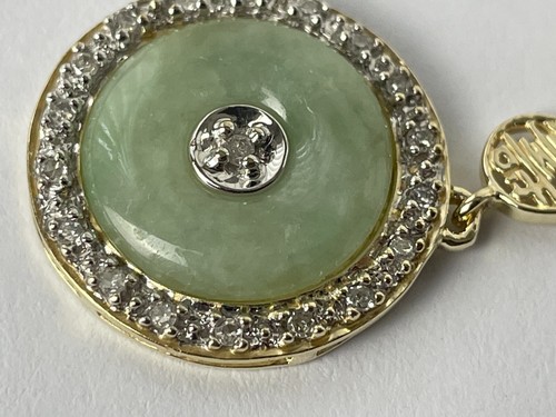 9ct Gold Diamond and Jade Pendant Chinese Longevity Jade & Diamond Gold Pendant - Picture 10 of 19