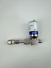 Setra 224G100PAAA2CD1A Flow-Through Pressure Transducer w/ attachment ***