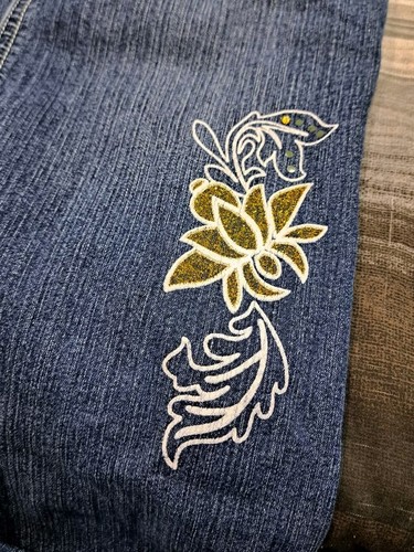 Piper & Blue Women's Juniors Blue Capri Cuffed Stretch Floral Design Jeans Sz 9 - Picture 3 of 6