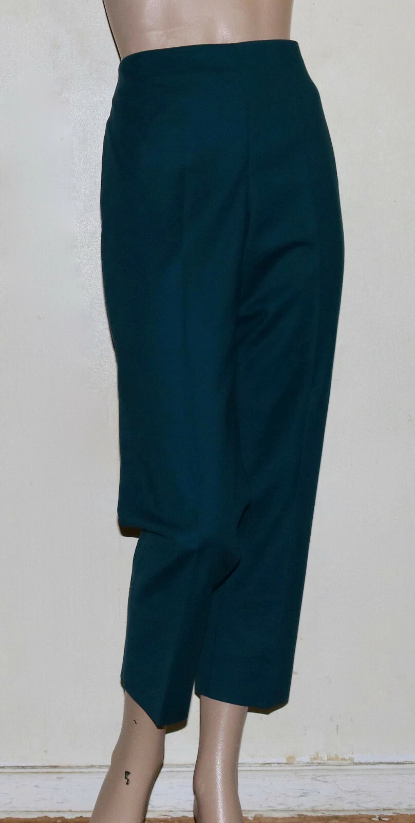 ST JOHN teal stretch capri pants 4 Fall 2012