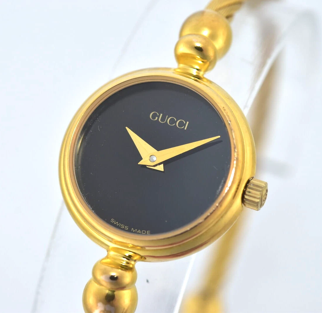 Montre à quartz femme vintage GUCCI 2700.2.L cadran noir neuve à piles fabrication suisse