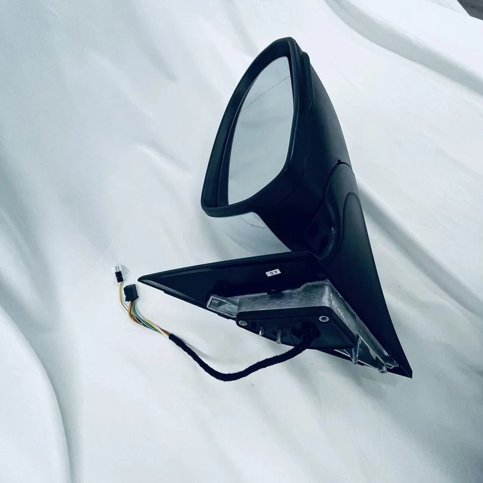 Car Passenger Side Mirror For Mercedes Benz C class W206  C200 C300 Right - Image 4 of 4