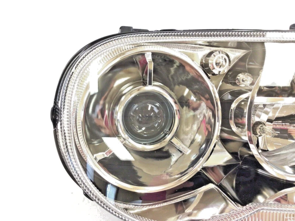 2009 2010 Chrysler 300 front RH Passenger side Halogen Head Lamp OEM 57010862AA Foto 2 de 4