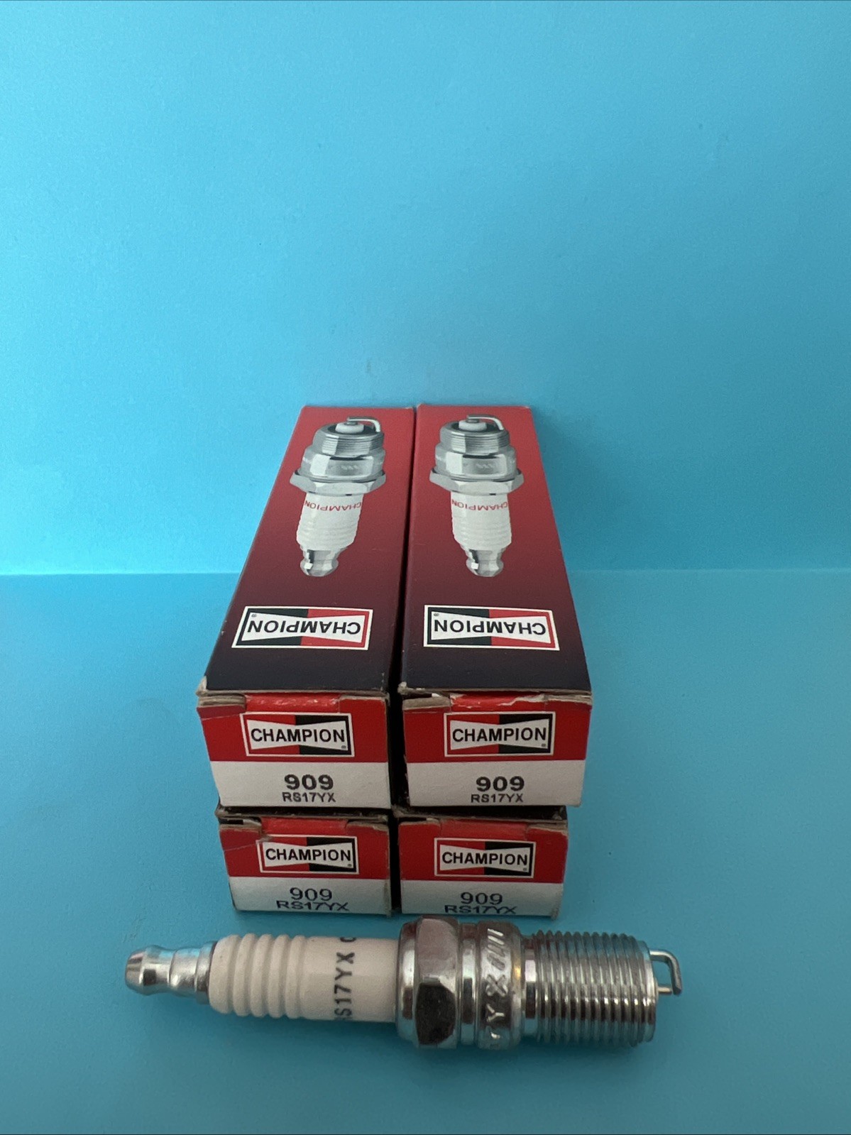 Champion 909 Copper Plus Spark Plug RS17YX - 4 Pack Genuine