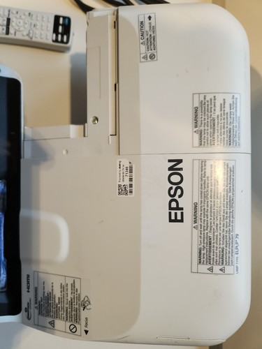 Epson EB-570 HD Home Cinema Ultra Short Throw Projector 3000 Lamp Hours Remote - Afbeelding 3 van 6