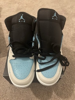 Nike Air Jordan 1 Mid SE