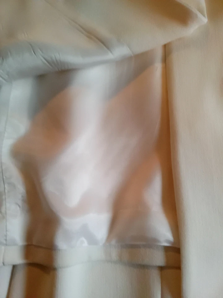 Suite de 2 piezas blancas para mujer Siza 12 con chaqueta y pantalones forrados de longitud media Foto 2 de 4