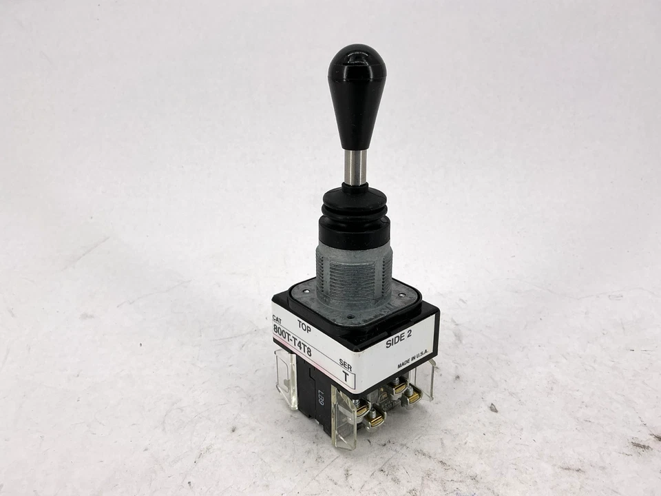 Nuevo interruptor de palanca Allen Bradley 800T-T4T8AAXX Ser T retorno de resorte de 4 vías Foto 3 de 4