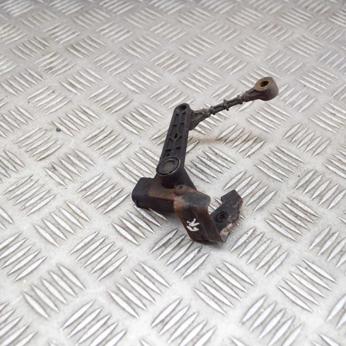 LR RANGE ROVER SPORT L494 Front Left Height Level Sensor CPLA