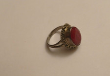 STERLING SILVER RUBY RING.