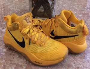 hyperrev basketball shoes