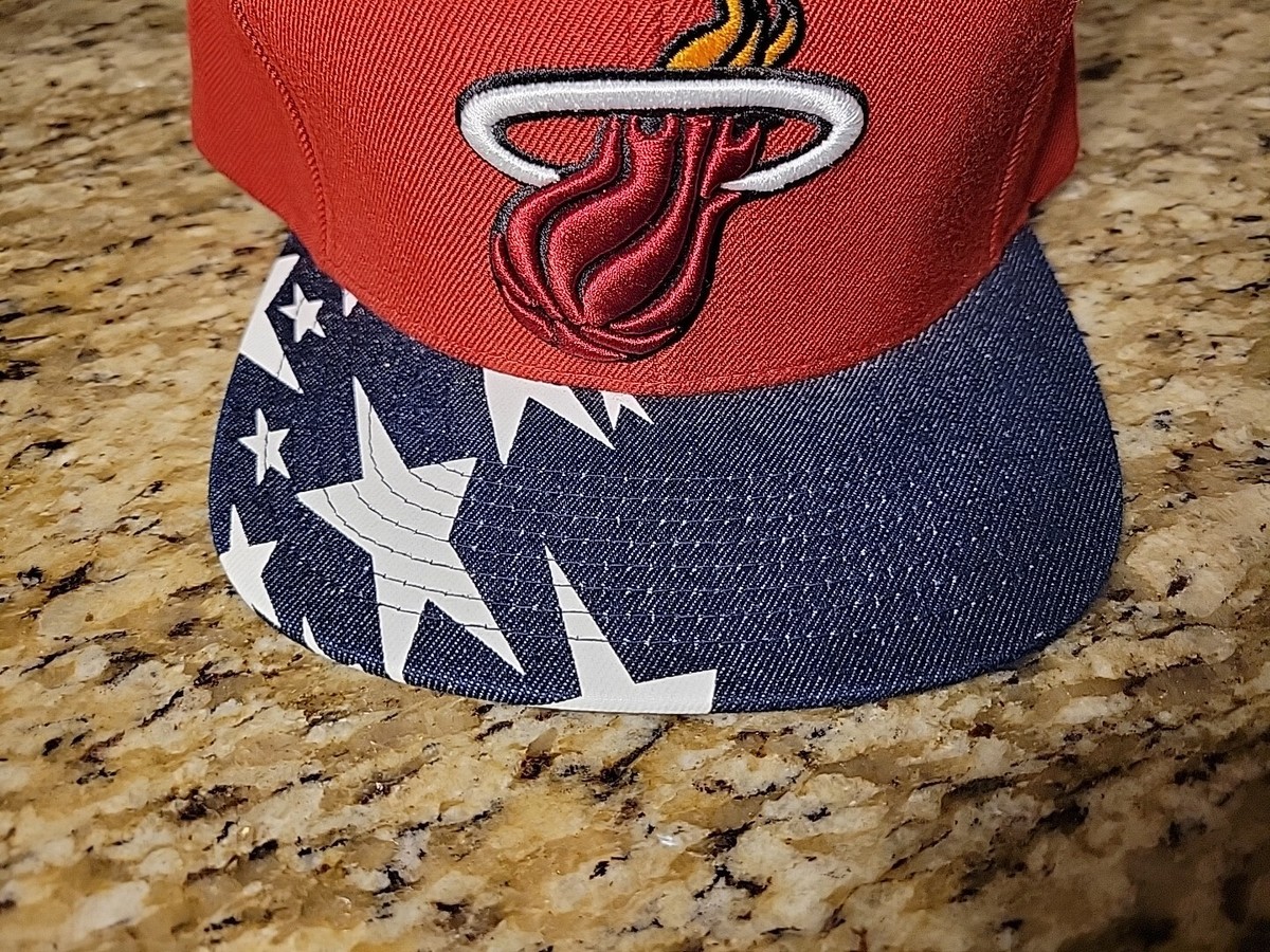 Miami Heat Hat Cap Mitchell & Ness Snapback NBA Basketball  display picture 3