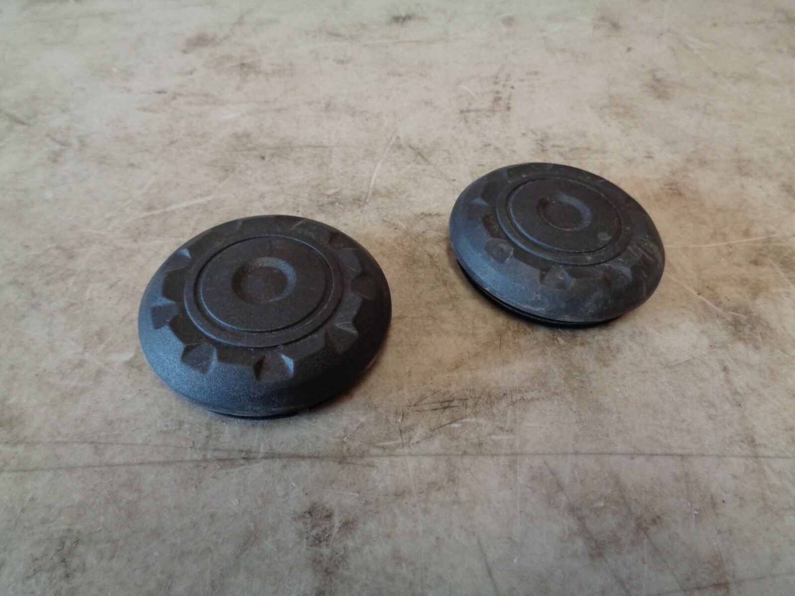 2014 BMW R1200GS FRONT SWING ARM PIVOT CAP SET ( x2 ) OEM 31428523195 eBay