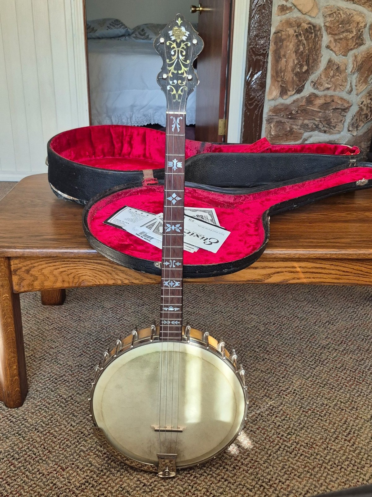 Orpheum No 1 Tenor Banjo — Wm. L. Lange, New York — Archtop — Original Hard Case