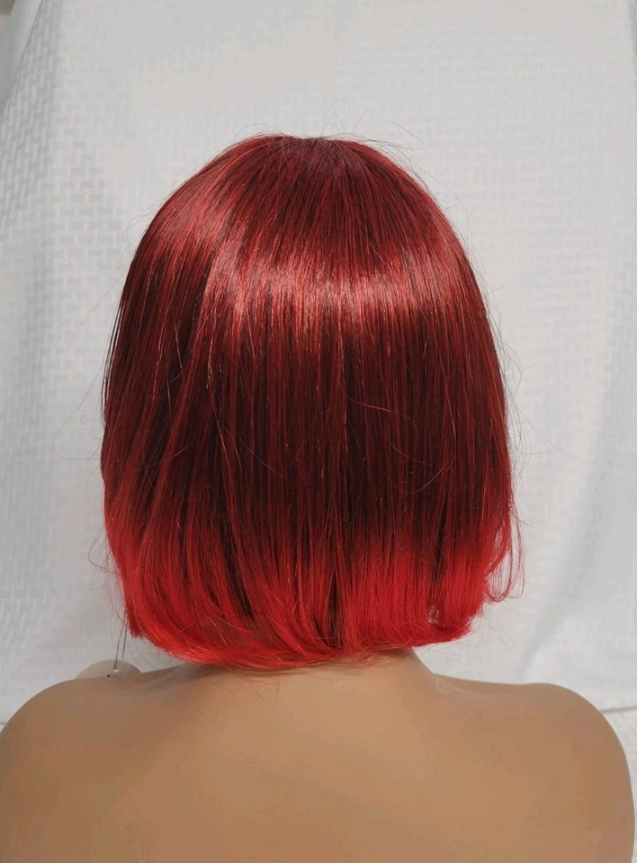 PELUCA RECTA MEDIANA BOB BANG DOS TONOS NEGRA, ROJA COSPLAY ANIME MODA DIARIO SEPIA Foto 4 de 4