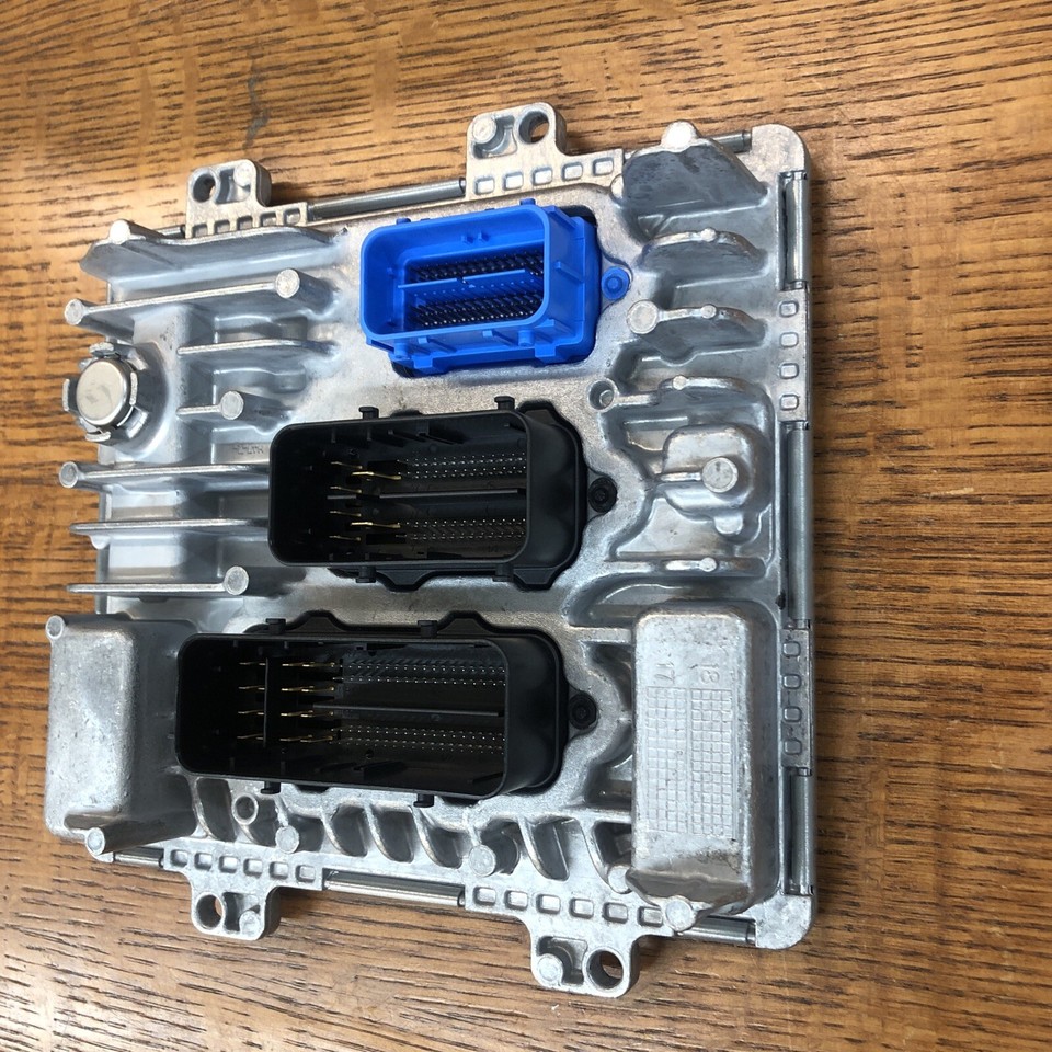 New OEM GM Engine Control Module ECM E98 2.8 Duramax Colorado Canyon ...