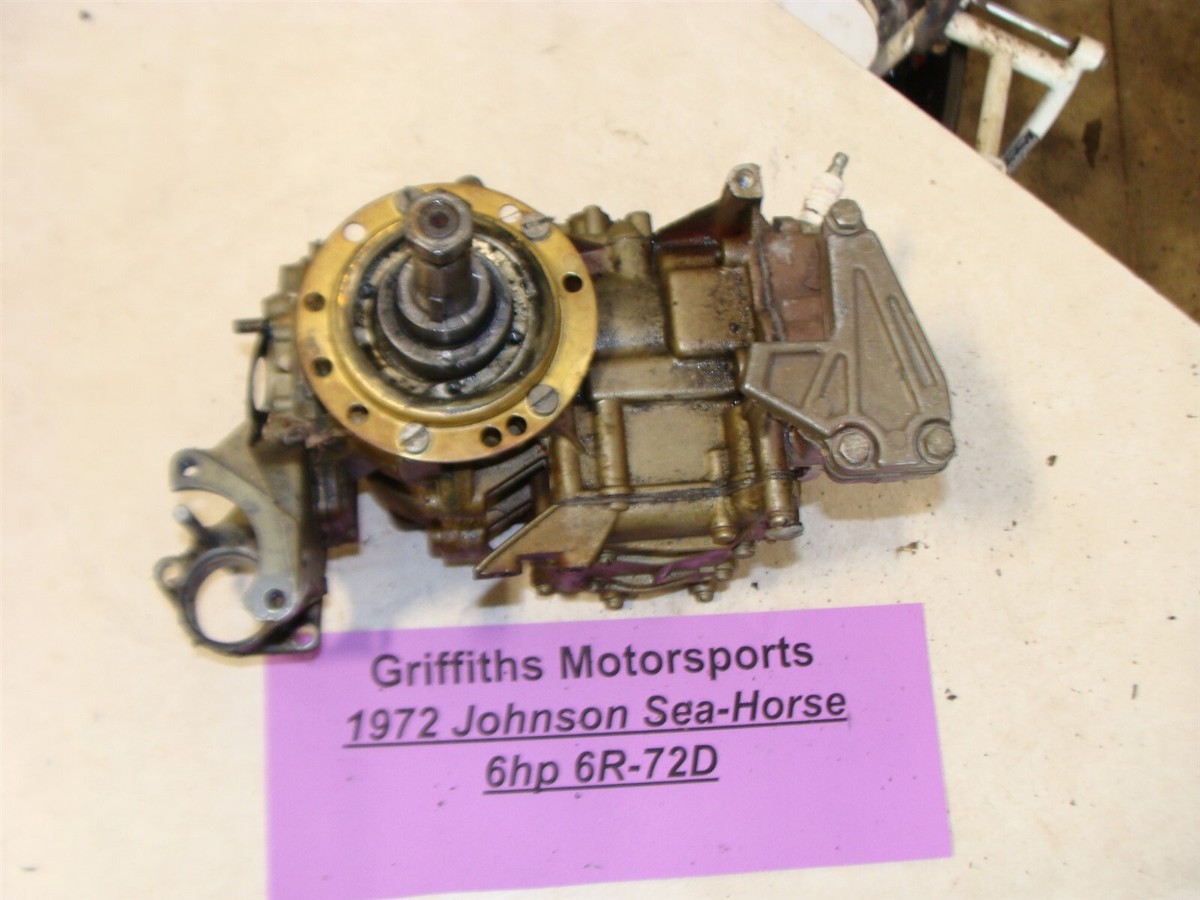 1972 Johnson Outboard 6HP Sea-Horse 6R-72D Engine Powerhead Crankcase