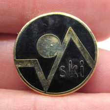 Vail Colorado Ski Resort Logo Mountain Pin Badge Skiing CO Travel Souvenir