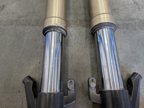 DUCATI Monster M1100 evo Front Fork - Picture 4 of 9
