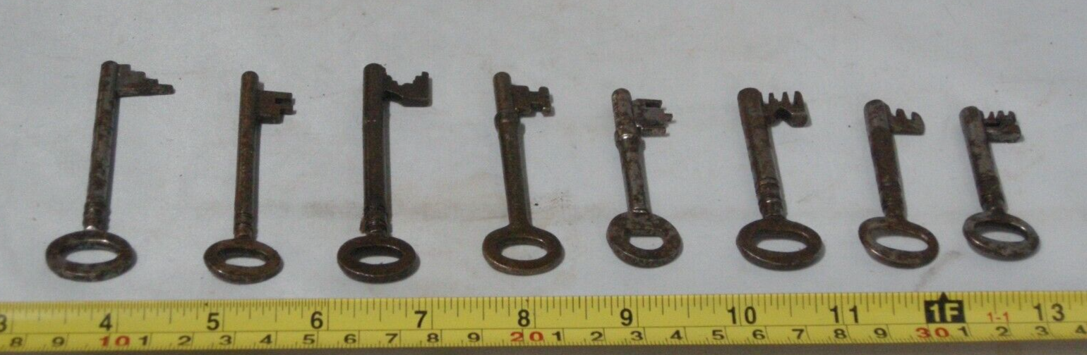 ANTIQUE KEYS ,JOB LOT (E) 8 CUPBOARD /DESK KEYS. eBay