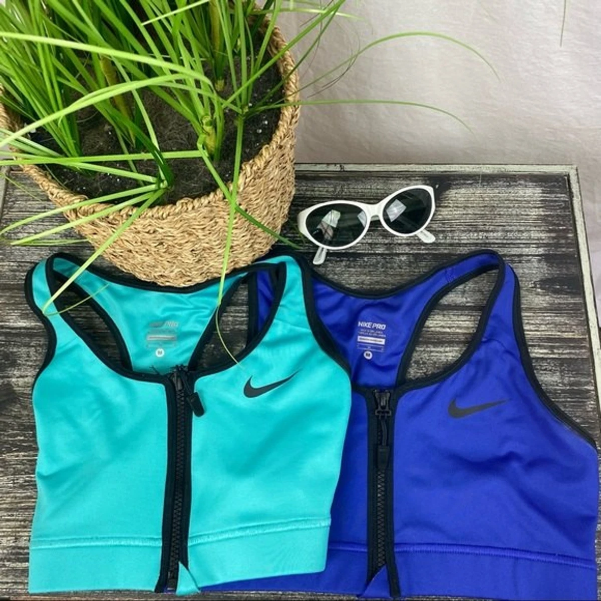 Nike Women's SET of 2 Blue & Green Zip Up Front Sport Athletic Bra Tops M  Medium