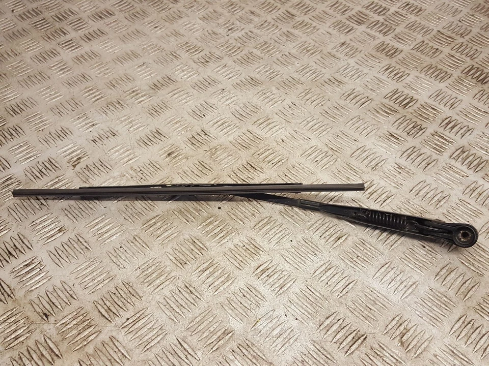 2009 TOYOTA PRIUS 5 DOOR HATCHBACK REAR WIPER ARM - Image 2 of 2