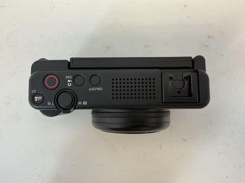 Sony ZV-1F Vlog Camera 20.1MP 4K Digital for Content Creators & Vloggers - Black - Picture 7 of 16