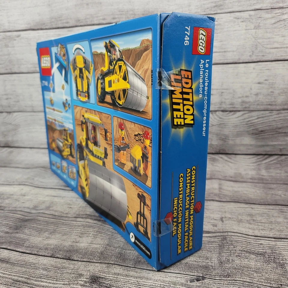 LEGO City 7746 Single-Drum Roller NEW Construction Truck Compactor Steamroller - Image 4 of 4