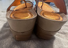 Tsubo Beige Patent Leather Platform Manti Sandal 8.5 — photo 3