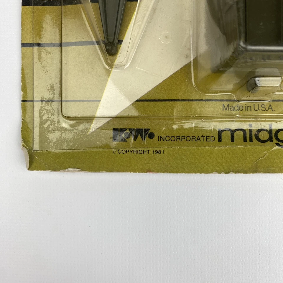 Midgetoy Combat Patrol Die Cast Blister Card Military Vehicles Green USA 1981 - Image 3 of 4