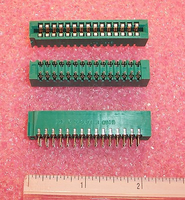 QTY (10) 15 POSITION 30 PIN CARD EDGE CONNECTORS 3.18mm 2-530671-3 TYCO ROHS
