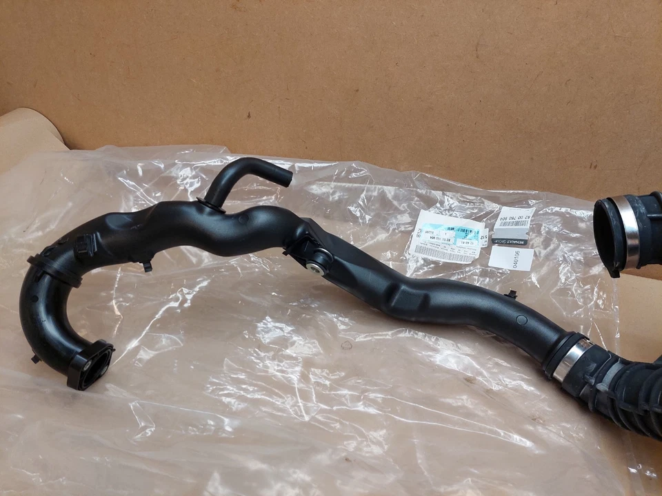 Renault Trafic MK2 Vivaro 2.0 DCI 2006-14 Air Turbo Pipe 8200760904 93861384 Nuevo Foto 3 de 4