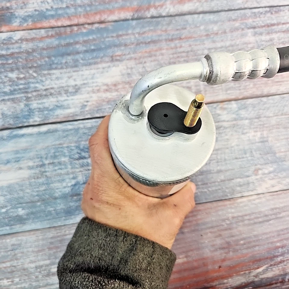 UAC HA10691C Fits 2005-2007 Montego Freestyle 500 AC Receiver Drier w Hose NOS - Image 3 of 4