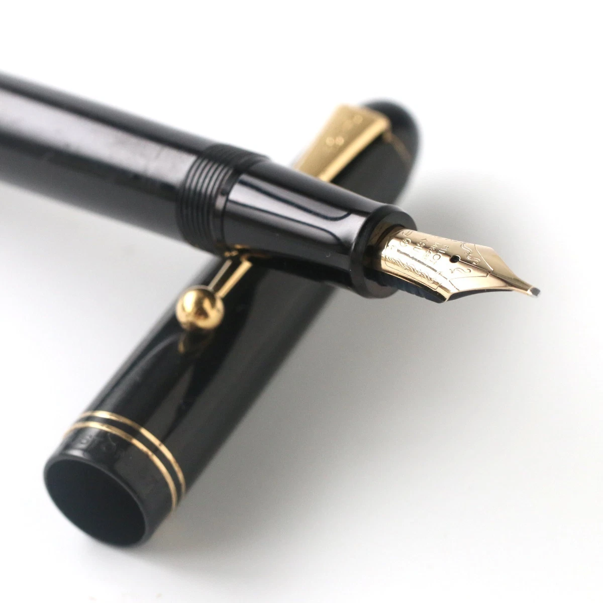 PILOT Custom 67 Fountain Pen 14K Gold SU Nib Black Japan Tested w/con-70N Namiki