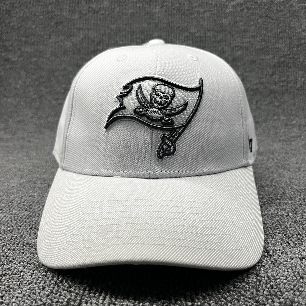 New '47 Tampa Bay Buccaneers NFL White Adjustable Baseball Cap Hat BUCS Logo