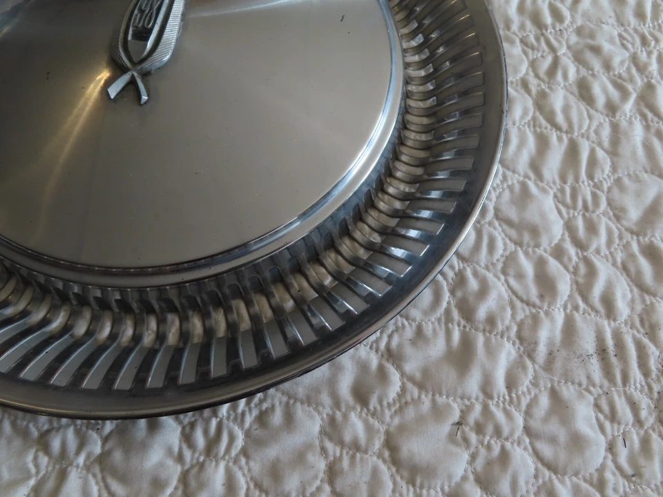 Tapacubos Oldsmobile 98 de acero inoxidable vintage 15" cubierta de rueda OLDS GM años 70 Foto 3 de 4