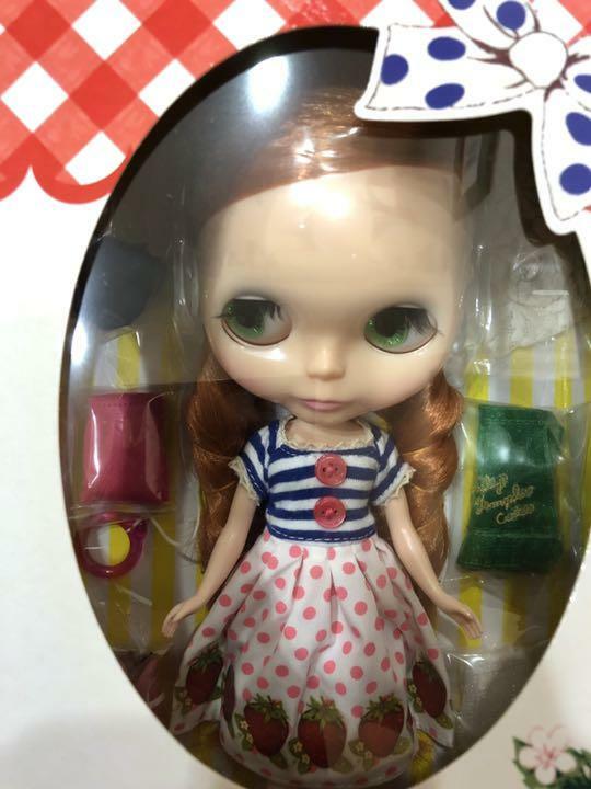 Takara Tomy Blythe Takara Tomy Neo Blythe strawberry and creamy