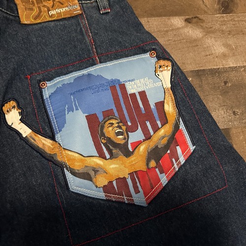 Pantalones de mezclilla vintage FUBU platino Muhammad Ali 30x33 para hombre holgados rectos Y2k difíciles de encontrar raros - Imagen 3 de 12
