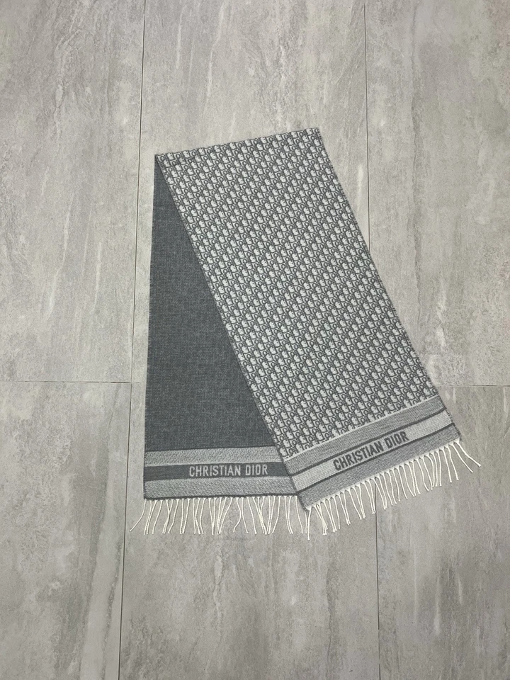 Серый шарф с косой кашемировой и шерстяной монограммой Christian Dior - Изображение 2 из 4