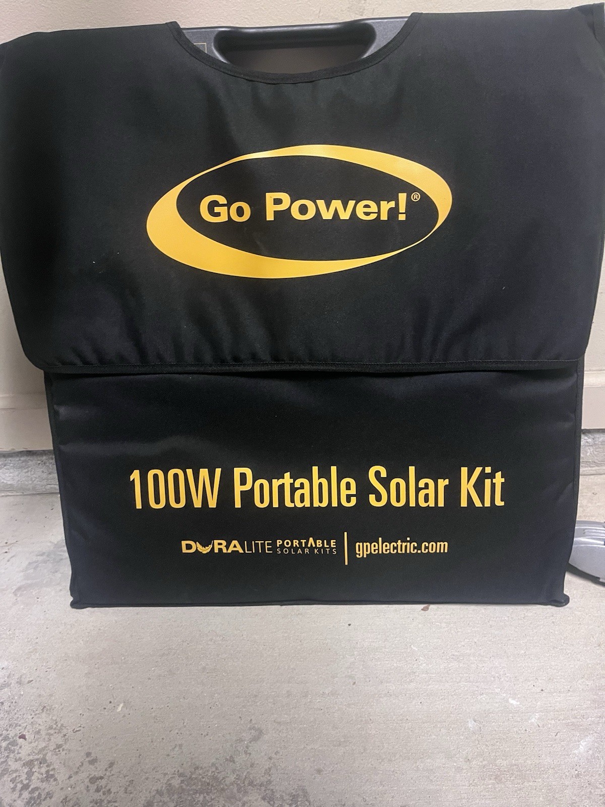 Go Power! 100w portable solar kit