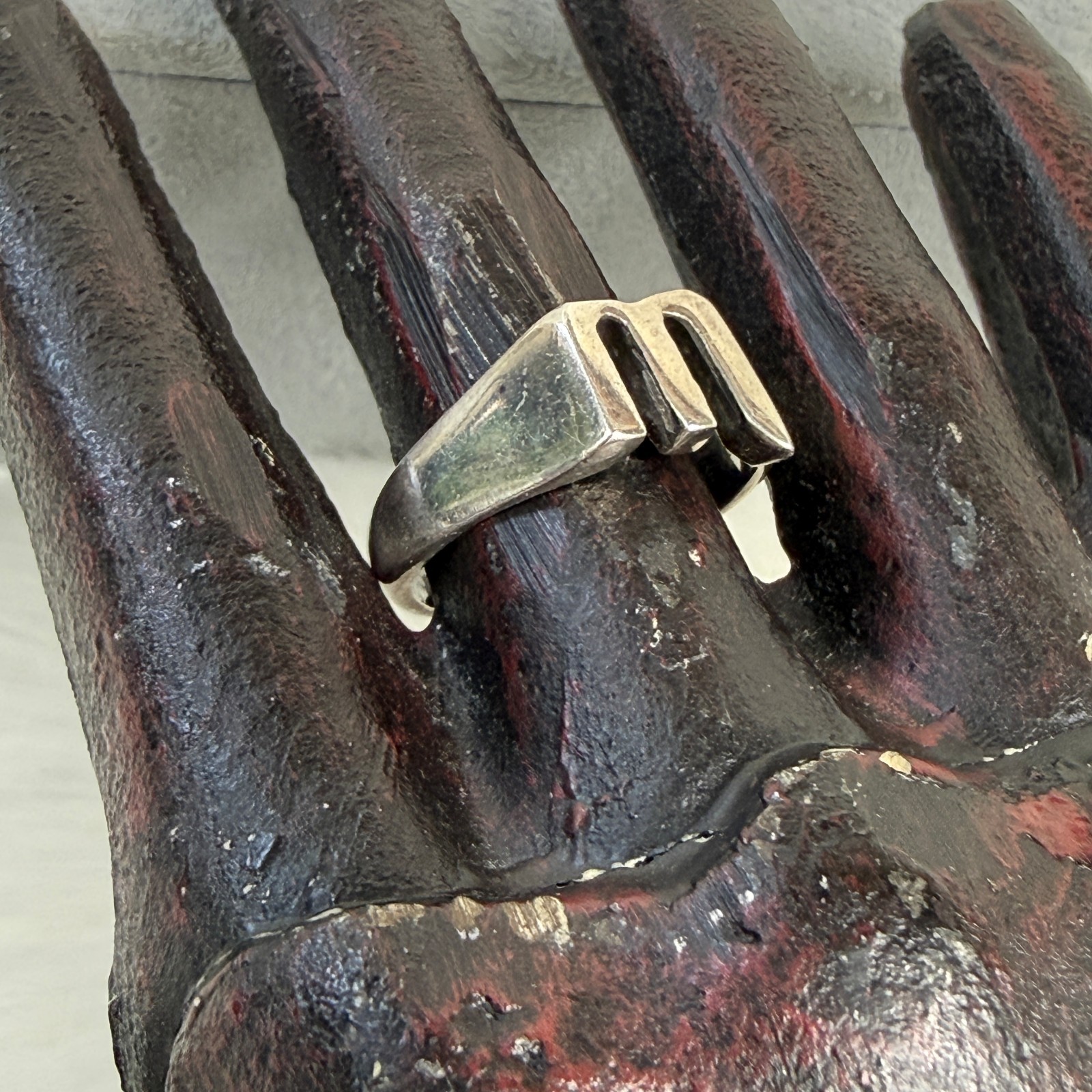 Sterling Silver M Initial Statement Ring 7.25 - image 5