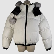 $1195 Moose Knuckles Women's White Cropped Puffer Jacket Coat Size S
