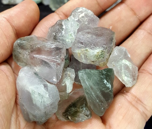 Pietra preziosa curativa grezza cristallo naturale apatite 743 g - Foto 13 di 20