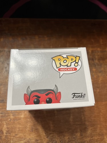 Martin Brodeur Signed NJ Devil Funko POP Psa Dna Coa Autographed Mascot - Picture 8 of 11