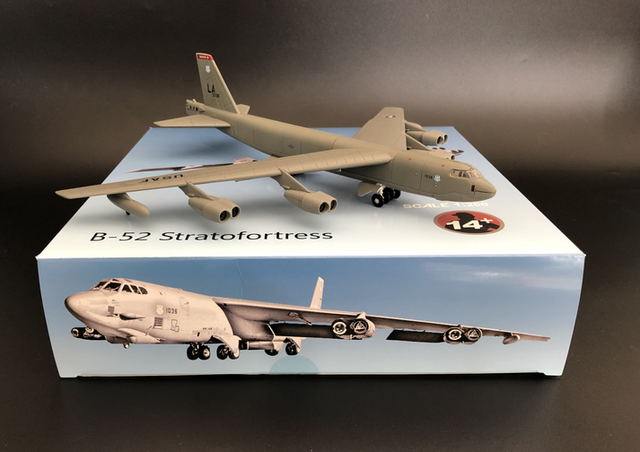 b 52 diecast model plane