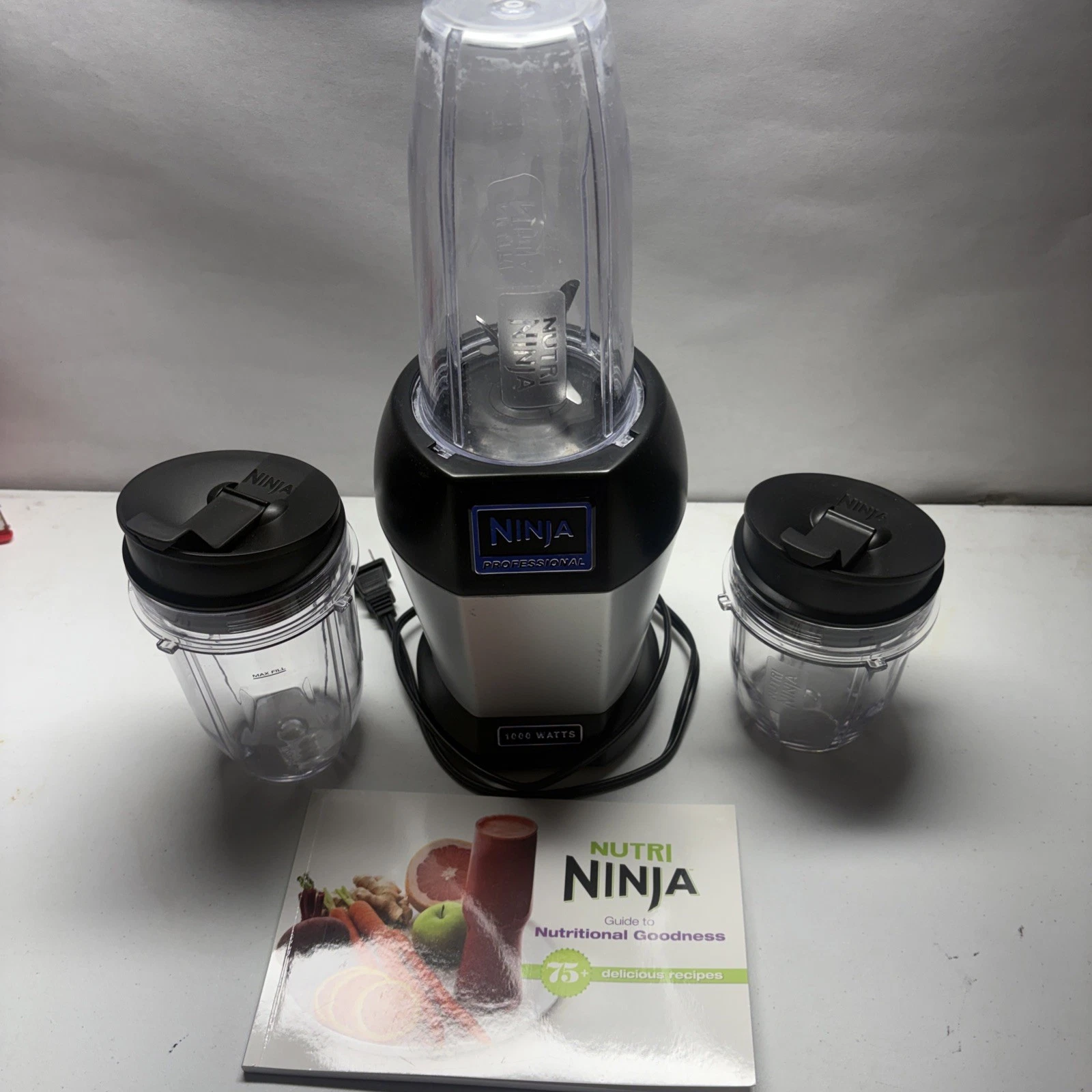 Ninja Professional 1000 Watt Nutri Ninja Pro 3 Cups 2 Lids Blades Works Great