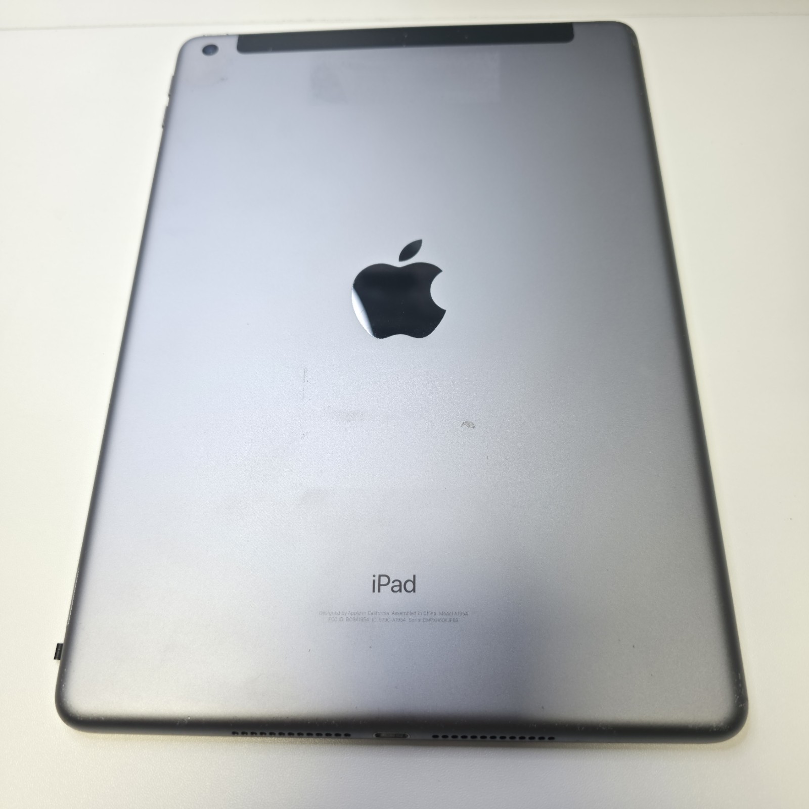 Original Apple iPad 6th A1954 Generation Housing Rear Cover B Stock & Digitizer