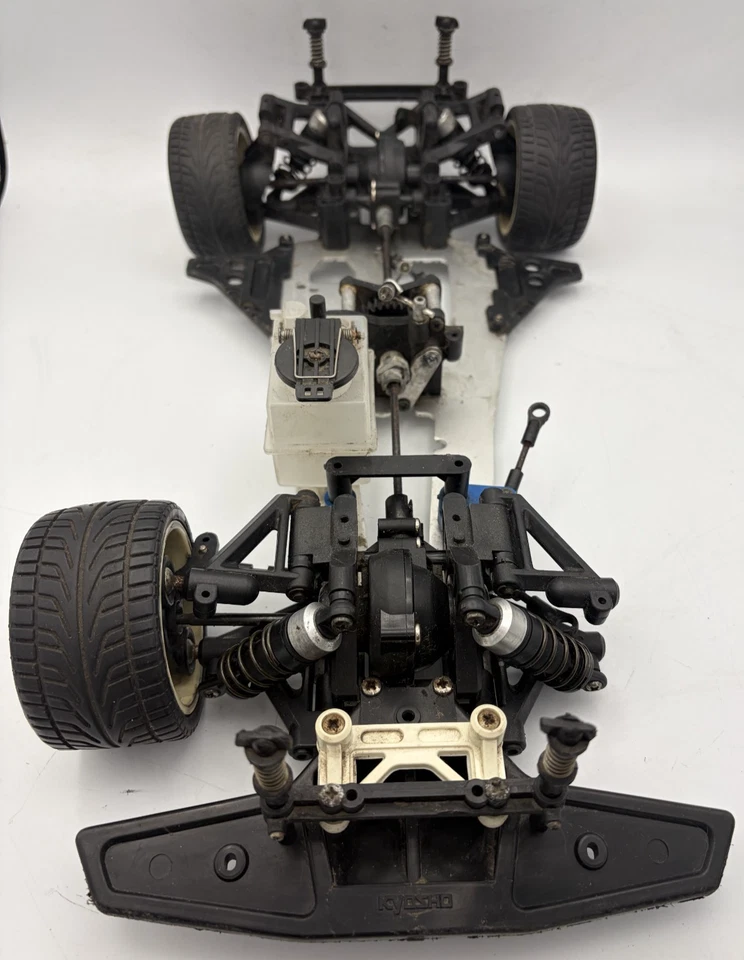 For parts Kyosho Superten FW-03? FW03 some parts lost - Image 2 of 4