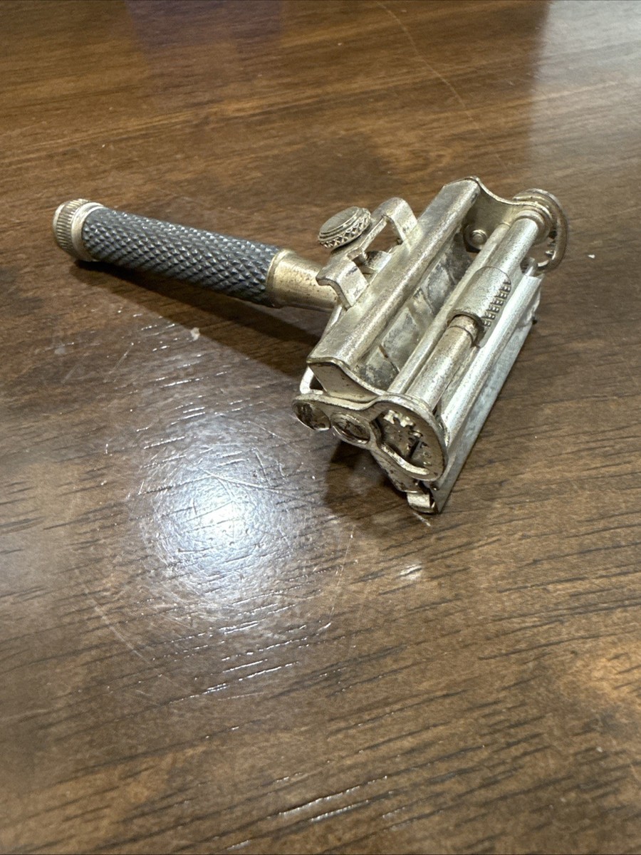 Vintage WILKINSON SWORD SAFETY RAZOR Pat. No. 321115 Made in