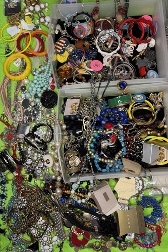Costume Jewelry Lot 12lb Rhinestone Bangles Necklace Effy Avon Sarah Coventry👑